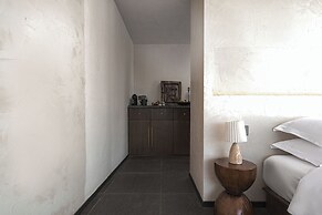 Mangshu Taotangzhiqiu Seaview Hotel