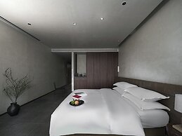 Mangshu Taotangzhiqiu Seaview Hotel