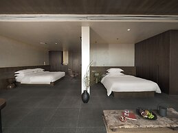 Mangshu Taotangzhiqiu Seaview Hotel