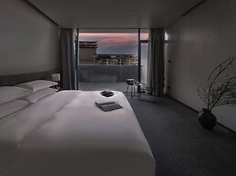 Mangshu Taotangzhiqiu Seaview Hotel