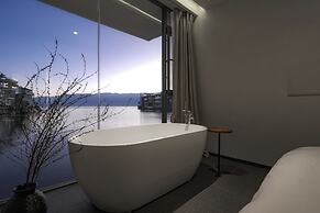 Mangshu Taotangzhiqiu Seaview Hotel