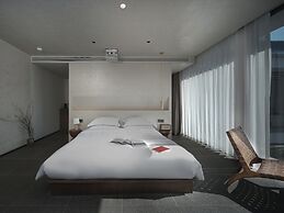 Mangshu Taotangzhiqiu Seaview Hotel