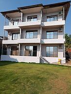 Melody 24 East Resort