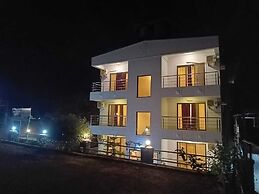 Melody 24 East Resort