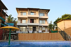 Melody 24 East Resort