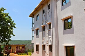 Melody 24 East Resort