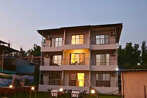 Melody 24 East Resort