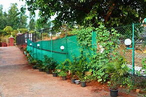 Melody 24 East Resort