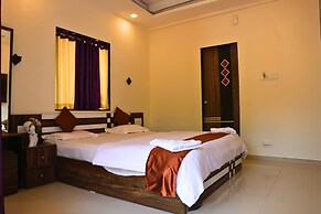 Melody 24 East Resort