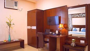 Park Square Hotel And Banquet