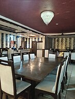 Park Square Hotel And Banquet