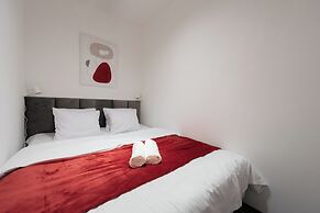 Stylish 3-bedroom apartment with balcony