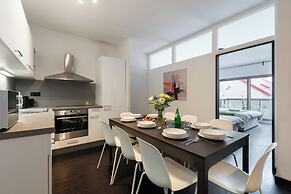 Stylish 3-bedroom apartment with balcony