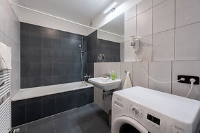 Stylish 3-bedroom apartment with balcony