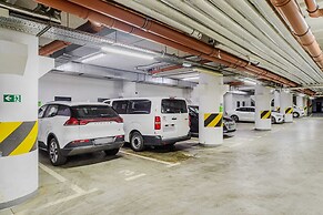 Stylish 3-bedroom apartment with balcony