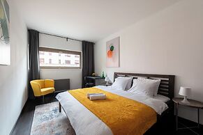 Stylish 3-bedroom apartment with balcony