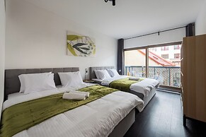 Stylish 3-bedroom apartment with balcony