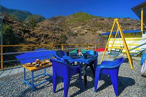 The Hosteller Mussoorie By The Streamside, Kempty