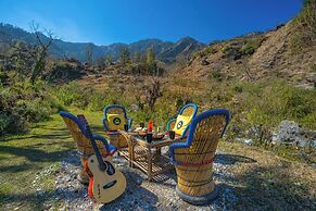 The Hosteller Mussoorie By The Streamside, Kempty