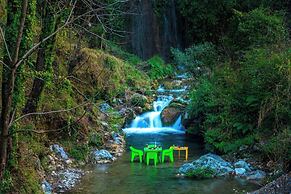 The Hosteller Mussoorie By The Streamside, Kempty