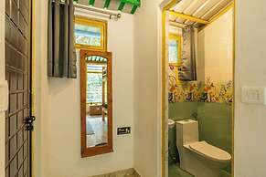 The Hosteller Mussoorie By The Streamside, Kempty