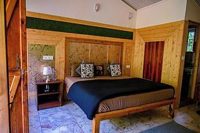 The Hosteller Mussoorie By The Streamside, Kempty