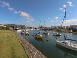 1 Oakley Wharf