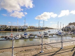 1 Oakley Wharf