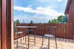 Cozy House  Terrace &Garden  Sleeps 34