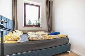 Cozy House  Terrace &Garden  Sleeps 34