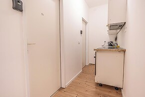 Cozy House  Terrace &Garden  Sleeps 34