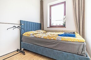 Cozy House  Terrace &Garden  Sleeps 34