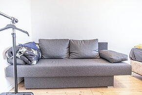 Cozy House  Terrace &Garden  Sleeps 34