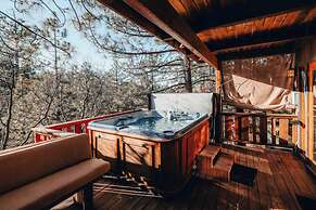 Moonridge Mountain Retreat