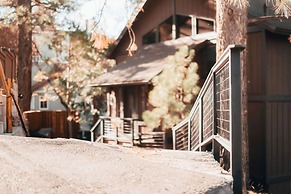 Moonridge Mountain Retreat