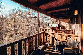 Moonridge Mountain Retreat