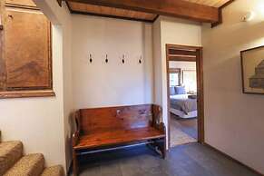 Moonridge Mountain Retreat