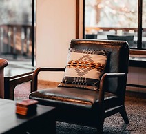 Moonridge Mountain Retreat