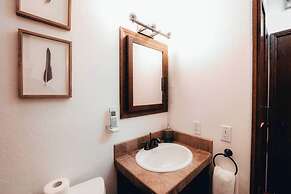 Moonridge Mountain Retreat