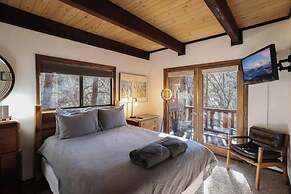 Moonridge Mountain Retreat