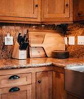 Moonridge Mountain Retreat