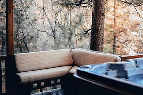 Moonridge Mountain Retreat