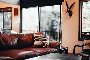 Moonridge Mountain Retreat