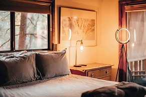 Moonridge Mountain Retreat