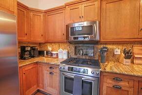 Moonridge Mountain Retreat