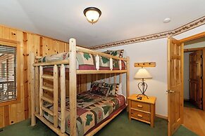 Teakwood Cozy Wood Cabin with Fireplace