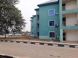 Heroes Luxury Apartments and Suites