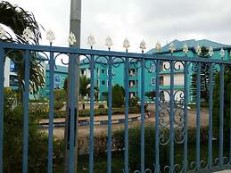 Heroes Luxury Apartments and Suites