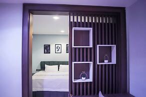 Heroes Luxury Apartments and Suites