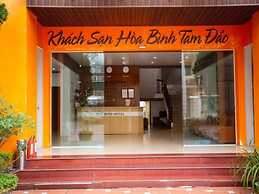 Hoa Binh Tam Dao Hotel